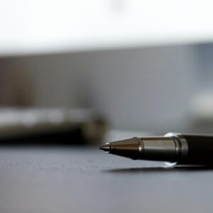 Black click pen